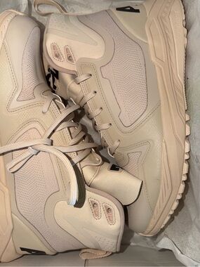 APL Men’s Athletic Shoes in Beige/Cream—Unisex